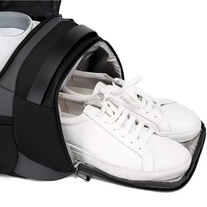 Sac de sport étanche avec compartiment chaussures détail