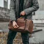 Sac de voyage pour homme en toile porté main Sac de voyage pour homme en toile porté main