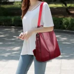 Petit sac à dos antivol pour femmes vintage bordeau bandoulière Petit sac à dos antivol pour femmes vintage bordeau bandoulière