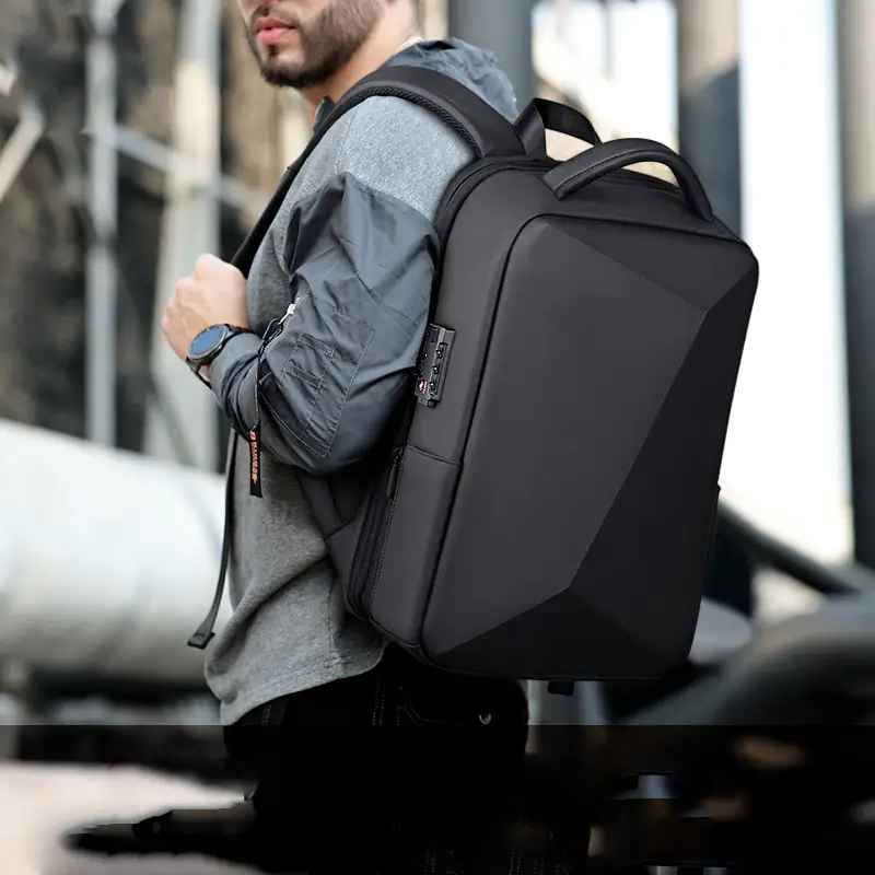 Petit sac à dos imperméable et anti-vol charge USB porté dos