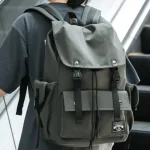 Sac à dos de voyage avec poches multiples et imperméable porté Sac à dos de voyage avec poches multiples et imperméable porté