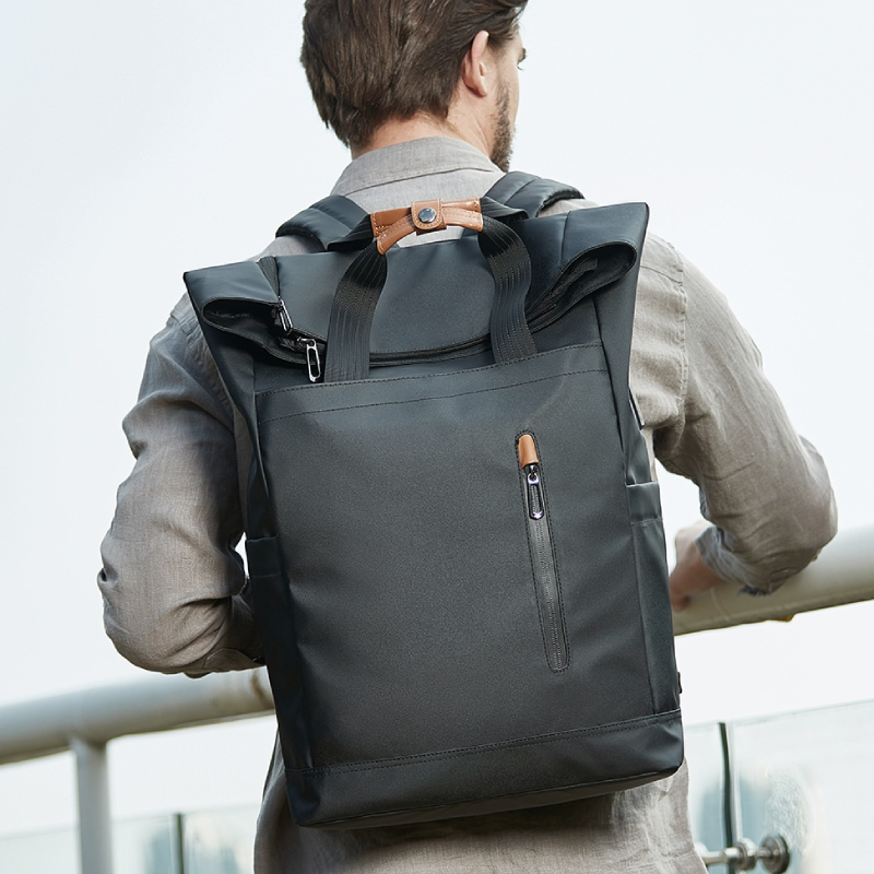 Sac à dos imperméable pour ordinateur portable porté dos