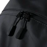 Sac à dos moto avec porte casque étanche et polyvalent détail Sac à dos moto avec porte casque étanche et polyvalent détail