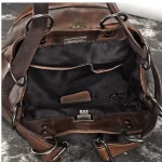 Sac à dos pour femme en cuir vintage style rétro avec motif floral interieur Sac à dos pour femme en cuir vintage style rétro avec motif floral détail