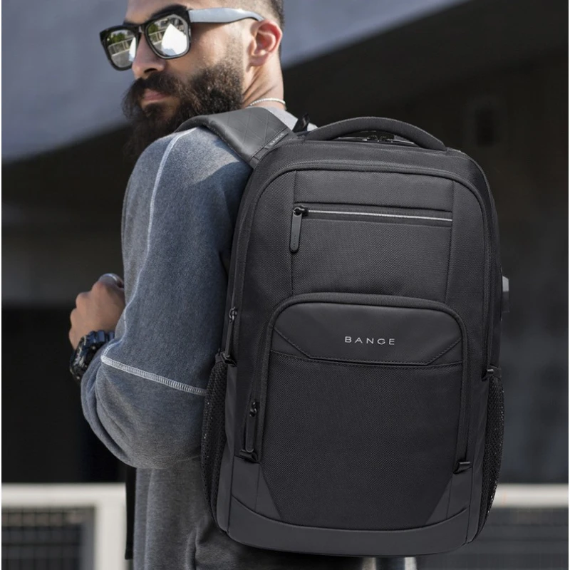 Sac à dos pour homme d'affaire polyvalent et résistant avec port USB porté