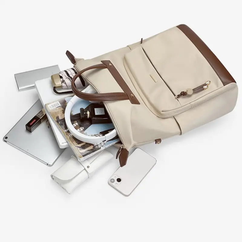 Sac à dos sport femme pratique et résistant contenu