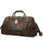 Sac de voyage en cuir pour homme marron trois quart Sac de voyage en cuir pour homme marron trois quart