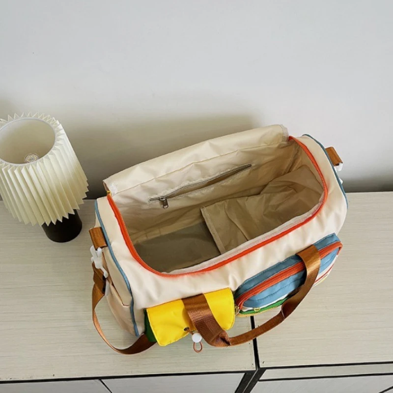 Bagage à main souple pliable ultra-léger au style moderne interieur