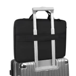 Pochette ordinateur avec compartiment rangement sur valise Pochette ordinateur avec compartiment rangement sur valise