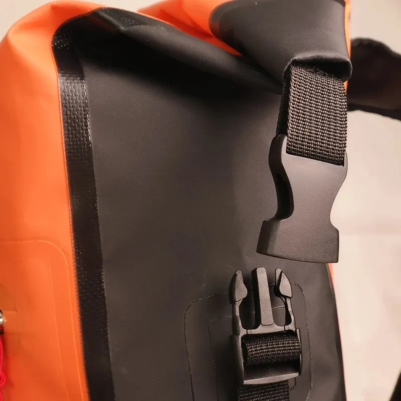 Sac étanche pour randonnée et sports nautiques boucle
