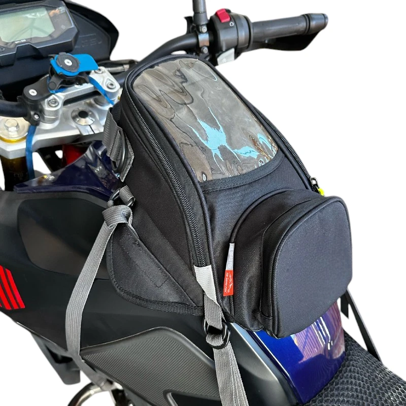 Sacoche de réservoir moto aimantée et étanche fixé sur moto