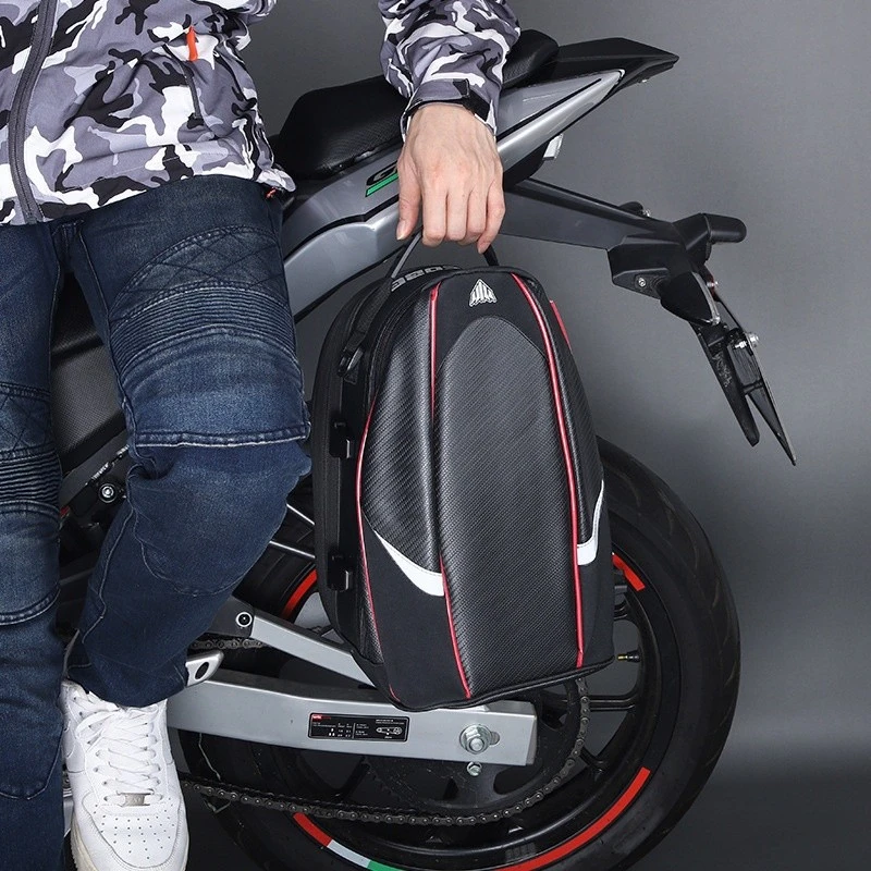 Sacoche selle moto extensible résistante et imperméable porté main