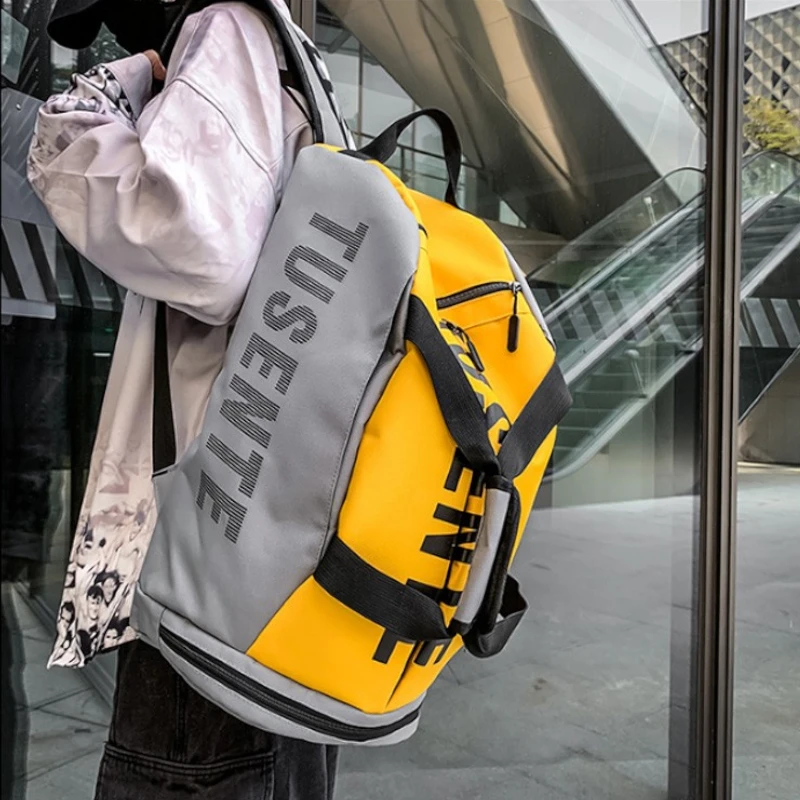 Sac de foot avec rangement chaussures résistant porté épaule