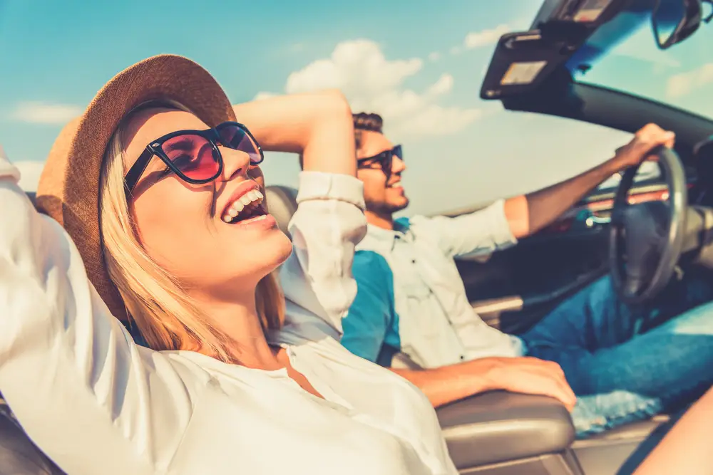 10 indispensables mode pour partir en road trip avec style 10 indispensables mode pour partir en road trip avec style