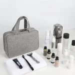 Trousse de voyage suspendue imperméable pratique présentation Trousse de voyage suspendue imperméable pratique présentation